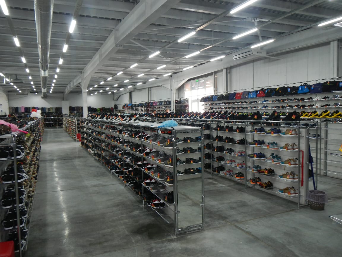 Обувь на складе